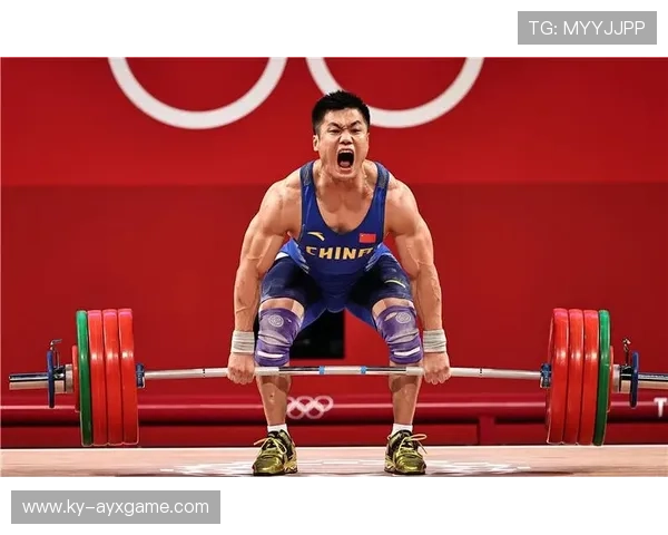 举重吕小军再次成功举起惊人重量：力量与坚持的全景式讲述